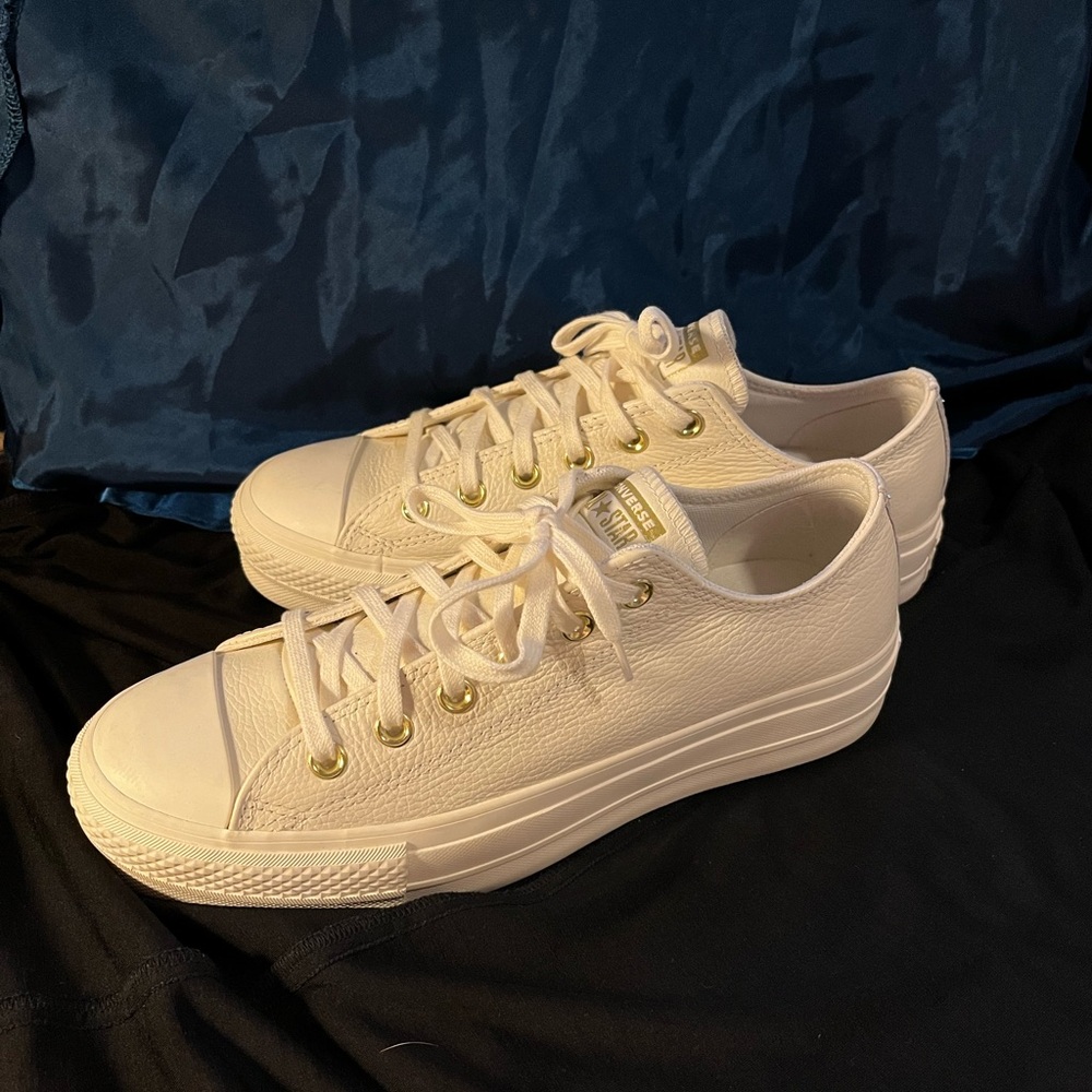 Converse Low-Top Leather Sneakers